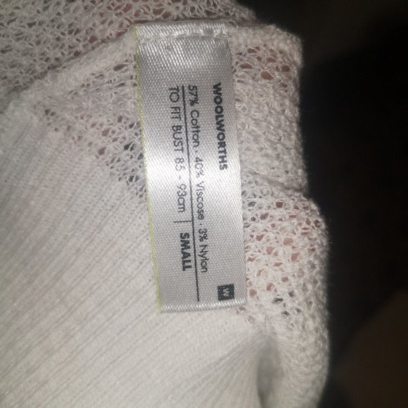 3/$20 Woolworths white scoop neck top - Picture 4 of 7